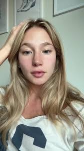 Bailey Combs's Instagram, Twitter & Facebook