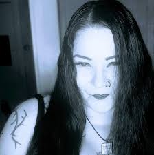 What type of bird is this banded bird found dead in a yard near Milton, WA,  and should it be reported?