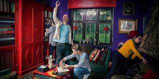 These rooms are a subset of virtual team building activities and online team building games. Original Escape Room Escape Game Experience Nr 1 Teamescape