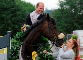 Check spelling or type a new query. Pferd Sport Zucht Und Sport In Schleswig Holstein Und Hamburg Holsteiner Zucht Artikel