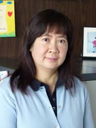 Amy Tse's Instagram, Twitter & Facebook