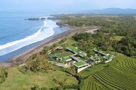 Resort terrace villa golf sangat tepat untuk rombongan wisata (family gathering, seminar, training, dll) jl. Pin On Holiday Places