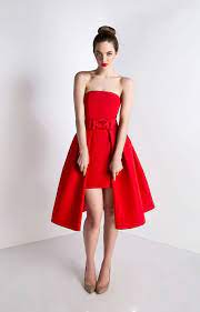 Afficher 30 60 96 70,99 € 70,99 € 109,40 € 80,99 € 90,09 € 85,59 € 5%. Robe De Cocktail Rouge Courte Devant Longue Derriere Red Cocktail Dress Short Dresses Dresses