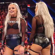 Liv morgan jerk.off