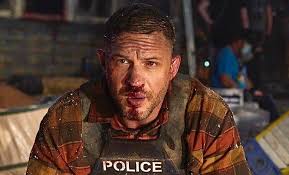 Jeden z nejlepších akčních filmů od Netflixu se vrátí. Nečekaný spin-off  uvidíme už brzy