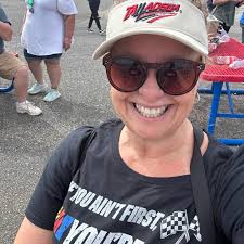 Does the Carnival Spirit in Alaska have a naturalist