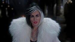 Check out amazing cruella_de_vil artwork on deviantart. Cruella De Vil Disney Wiki Fandom