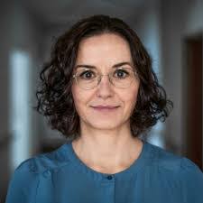 Christine Enders's Instagram, Twitter & Facebook