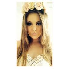 Natalie Corr (@natnat_c)