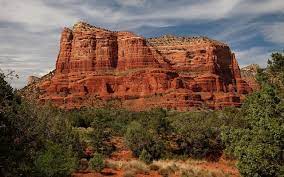 Sedona is located around 160 km away from phoenix so if you travel at the consistent speed of 50 km per hour you can reach phoenix in 3 hours and 37 minutes. How To Enjoy The Drive From Phoenix To Sedona And What To Do Once You Get There American Sw Obsessed