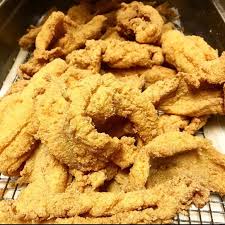 Frying catfish right is a pretty simple procedure, as long as you take these few suggestions to heart. What S The Catch 11 Local Restaurants For Fried Catfish Anytime Nola Weekend