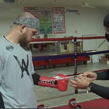 fight thread eimantas stanionis vs janer gonzalez, jose perez vs jose garcia, fernando molina vs teodoro alonso, eumir marcial vs andrew whitfield by noirargent in boxing. Local Boxer Andrew Whitfield Falls To Eumir Marcial By Judges Decision Klew