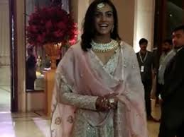 Pusarla venkata sindhu is an indian professional badminton player. Badminton Player P V Sindhu Former Cricketer Anil Kumble And Wife Attend Ranveer Singh And Deepika Padukone S Bengaluru Wedding Reception Hindi Movie News Times Of India