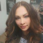 Amanda Zeeman's Instagram, Twitter & Facebook