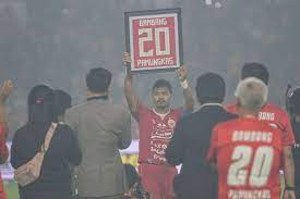 Squad of persija jakarta filter by season 20/21 19/20 18/19 17/18 16/17 15/16 14/15 10/11 09/10 08/09 07/08 My Heart Bleeds Persija Veteran Bambang Pamungkas Retires After 20 Year Career Sports The Jakarta Post