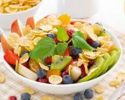 Recette De Salade De Fruits Estivaux Detoxifiante Pour Petit Dejeuner Ultra Vitamine Recette Salade De Fruits Recette Salade De Fruits Recettes De Cuisine
