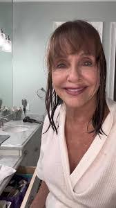 Brenda Boyett's Instagram, Twitter & Facebook