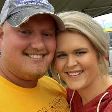 Melissa Moretz (melissabisbee)