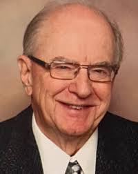 Leslie Steeves's Instagram, Twitter & Facebook