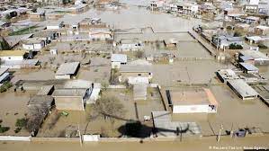 Das hochwasser hat im westen deutschlands eine schneise der verwüstung hinterlassen. Flutkatastrophe Wird Iran Lange Belasten Asien Dw 30 04 2019