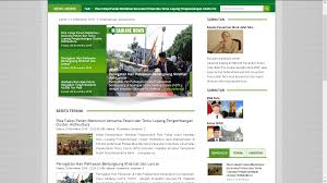 Jika anda belum mendapat gambaran dari sistem portal berita tersebut, simak seperti yang terlihat pada gambar, contoh portal berita yang dirancang dengan source code php dan mysql menyuguhkan tampilan yang informatif. Portal Berita Pesantren Dengan Php Kantin Php