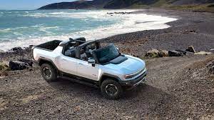 In crabwalk mode, the hummer ev can rotate all four wheels at the same angle by up to 10 degrees, and move diagonally. Gmc Hummer Electric Truck Images Videos Galore Plus Crab Walk In Action