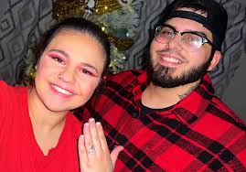 MeetATeammate ⚓️ #PeopleFirstMissionAlways Meet MWR Administrative Support  Assistant Andrea Buchholz! 🏡Hometown: Medellin, Colombia ⚓️Where do you  work: NAS Key West MWR ⏰How long have you been at NASKW: 1 year, 4 months