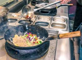 Cocinar en wok, podrás encontrar información práctica hecha por expertos sobre cocinar en wok en formato texto, vídeo e imágenes. Cocina Picture Of Eat Is Wok Madrid Tripadvisor