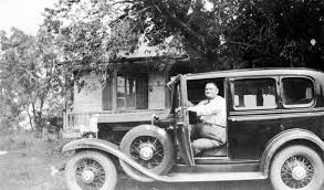 Photo Ville De Mascouche Fonds Huguette Levesque Lamoureux Almanzor Allard A Cette Epoque Il Demeurait Dans La Premiere Mai Taxi Antique Cars 10 Picture