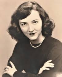 Ellen Hitt's Instagram, Twitter & Facebook