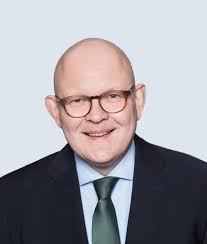 ZEISS and DQS 20-Year Partnership Anniversary