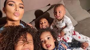 Kim kardashian gives birth to a baby boy, her second child with kanye west. Kim Kardashian Will Go For Full Custody Of The Kids In Divorce From Kanye And Won T Back Down As Split Turns Ugly Nz Herald