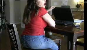 Lizzy queen of farts: girl farting super loud -… ThisVid.com