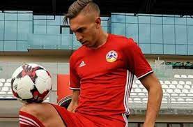 1.50 m €* feb 29, 1996 in buenos aires, argentina. L International Armenien Norberto Briasco Balekian Affirme Avoir Eu Des Contacts Avec L Ac Milan Nouvelles D Armenie En Ligne
