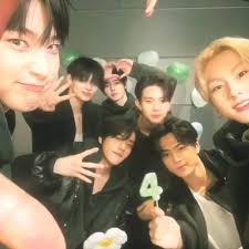 ENHYPEN AU STORIES♥︎♡♥︎