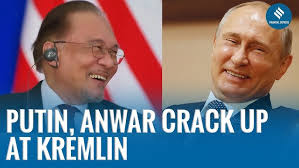 Kremlin Riddle Sparks Laughter Between Putin and Malaysia’s PM