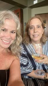Happy Birthday @guaspglenda a mi amiga, hermana, comadre y partner in 🍷!!  🥂🥂🎂🎂🎉🎉