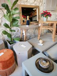 Le salon de coiffure air de sève à le bourget du lac vous propose des prestations de qualité, conseillées par nos experts en coiffure. Alt Hair Deco Un Salon De Coiffure Barbier Et Magasin Deco