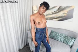 Say Hi to Lacey! - Grooby