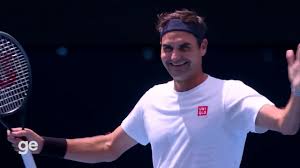 Aos 44 anos, Federer sai da aposentadoria para vencer número 13 do mundo em jogo-treino