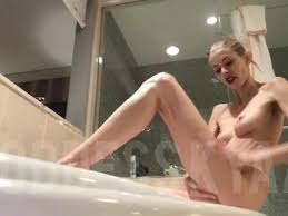 Dusche Voyeur - nackt Dusche necken, Füße, Arsch und Titten! - Kostenlos im  großen Archiv von Pornos ansehen | OyOh