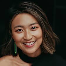 Anne Fried's Instagram, Twitter & Facebook