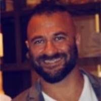 Andrew Perris's Instagram, Twitter & Facebook