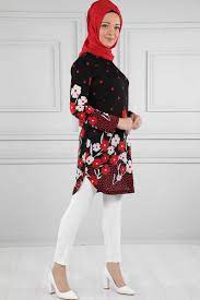 Modanoiva Tesettur Kirmizi Tunik Modelleri Moda Tesettur Giyim Moda Tunik Moda Stilleri
