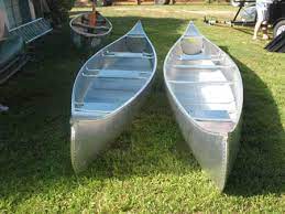 For sale is an excellent condition 17 foot alumacraft square stern canoe. Texas Canoe Trips Big Thicket Canoeing Canoeing Village Creek