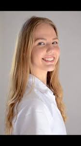 I would like to introduce our new contemporary teacher. Lauren Heaysman is  18 years old and began dancing at the age of 3 at the Patten Academy of  Dance in New Plymouth.