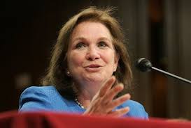 Elizabeth Edwards dies at 61