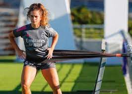 Alexia, autora de un doblete, guía a las blaugranas hacia un nuevo título de copa, completando una campaña fabulosa. Un Muro Llamado Maria Valenzuela En El Levante As Com