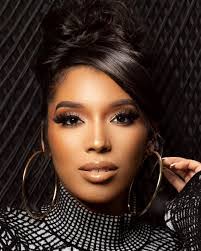 Nicole Beans's Instagram, Twitter & Facebook