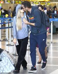 Maybe you would like to learn more about one of these? Paris Hilton Confirms Carter Reum Romance Rumors With A Kiss Daily Mail Online